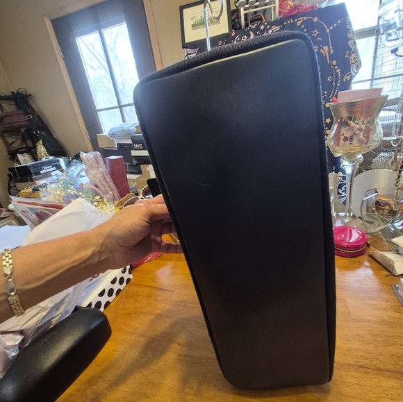 FERRAGAMO BUNDLE - Picture 12 of 16